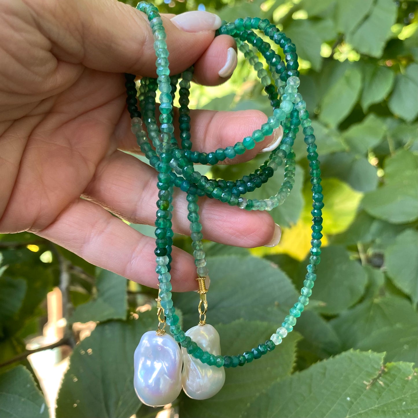 Green onyx pearl lariat necklace with baroque pearls