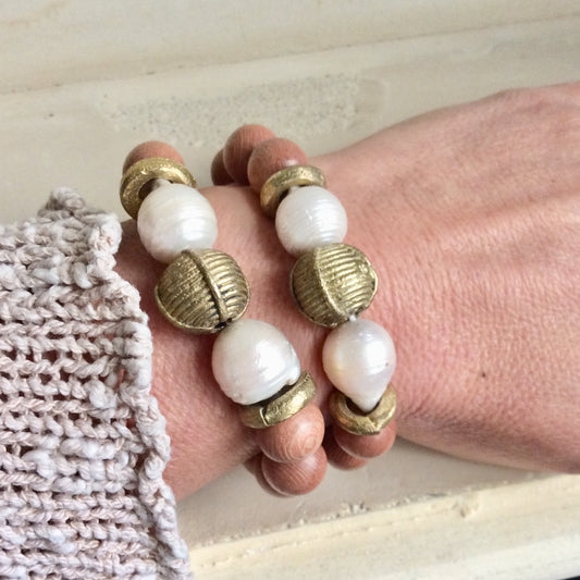 Rosewood & Baroque pearls Bracelet A l’Africaine
