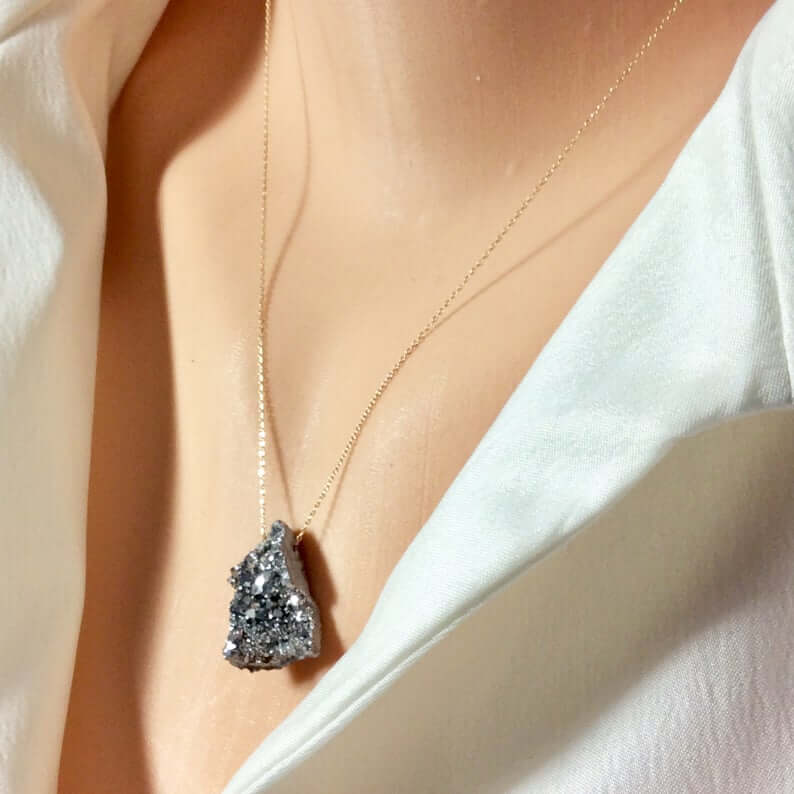 Solid Gold 18K Chain & Raw Druzy Quartz Pendant